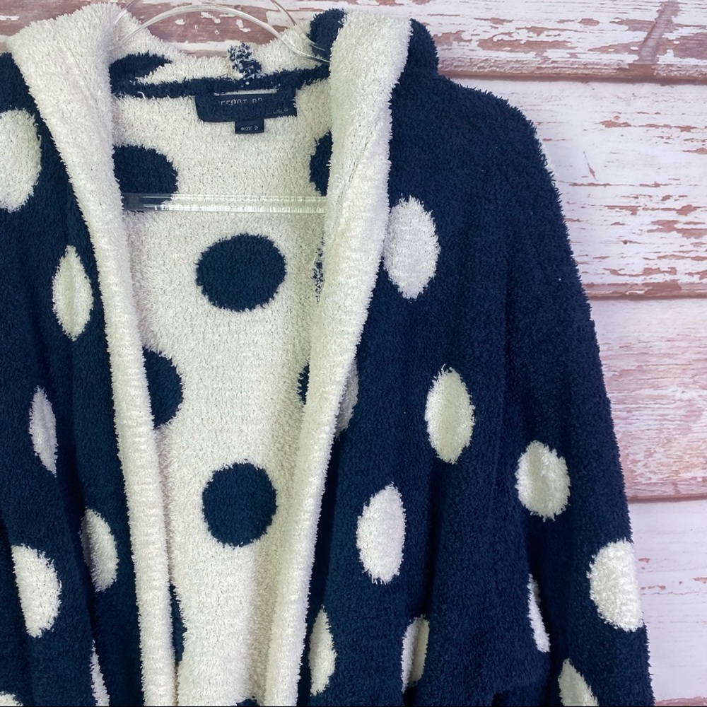 Barefoot Dreams- Polka Dot Short Hooded Robe - Picture 5 of 16